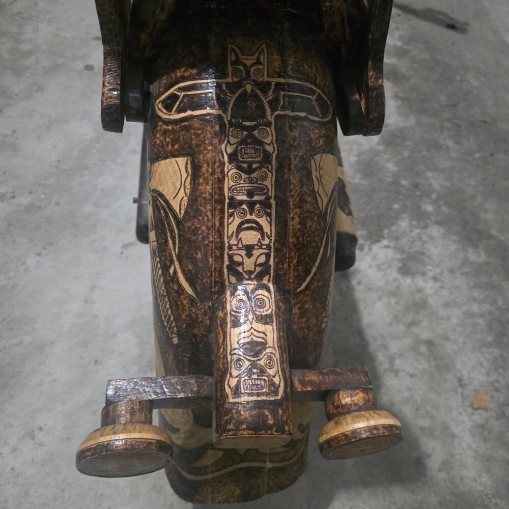Life-size handcarved Indian Motorycle - Picture 5 of 8